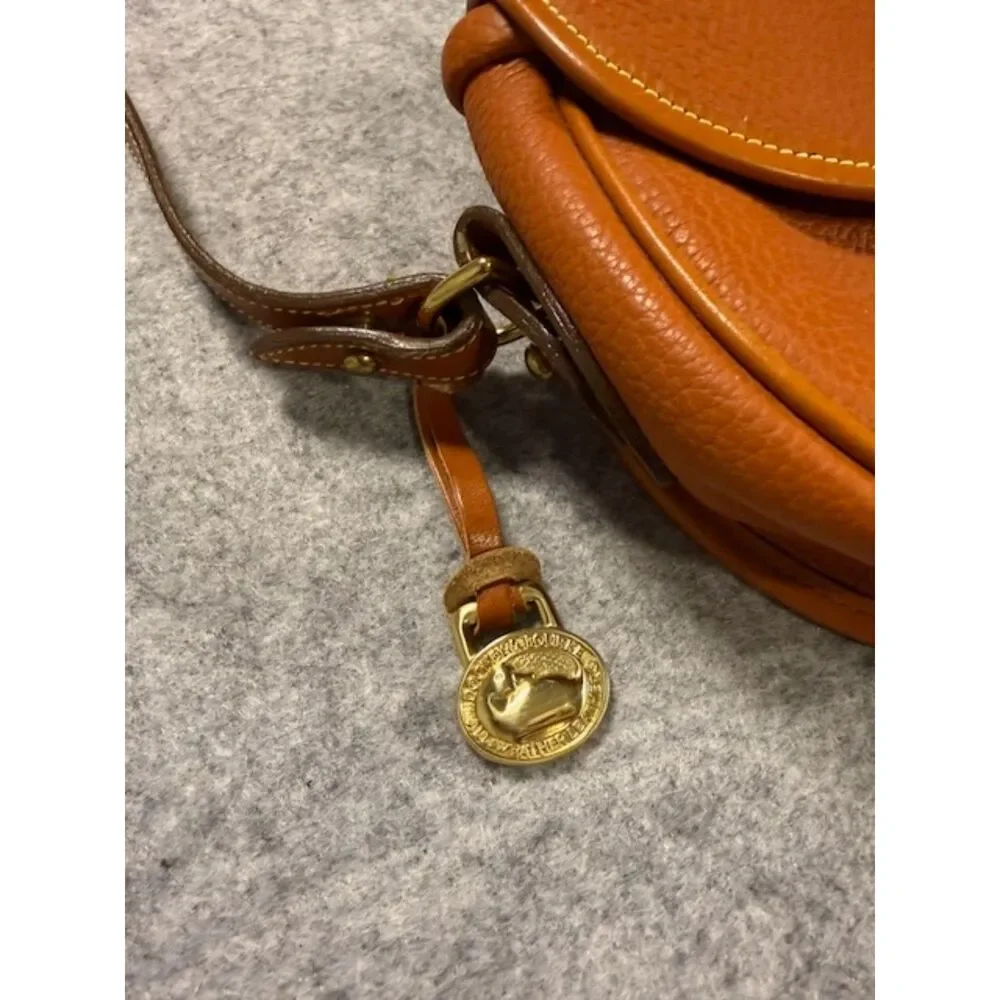 Vintage Dooney & Bourke All Weather Leather British Tan Saddle Crossbody Bag USA